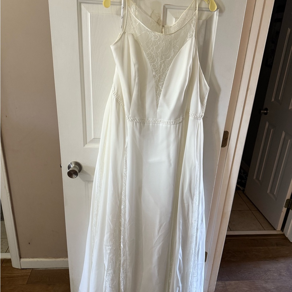 David's Bridal White Lace Wedding Dress